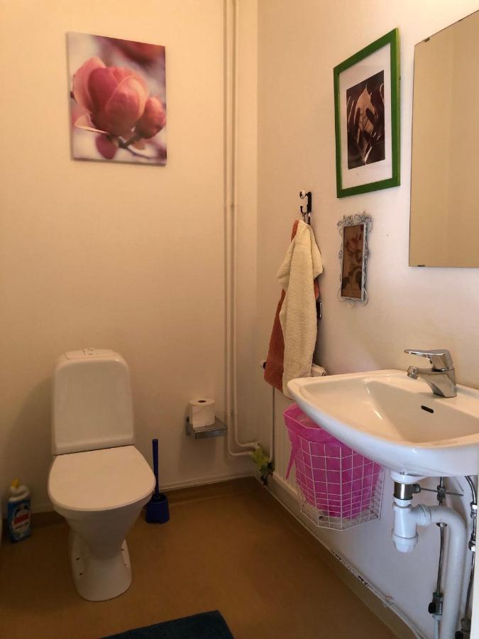 Stenhaella Bed&Breakfast Holmsjo ภายนอก รูปภาพ